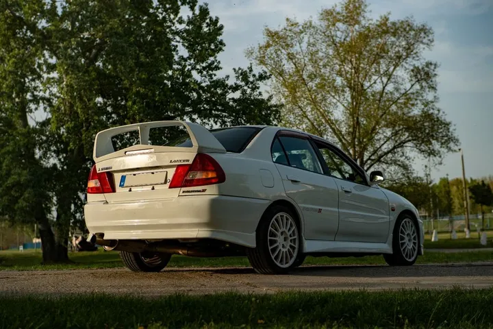 Mitsubishi Lancer