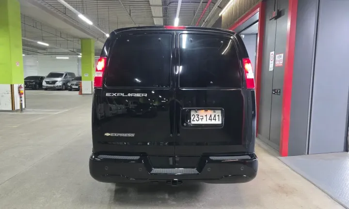 Chevrolet Express Van