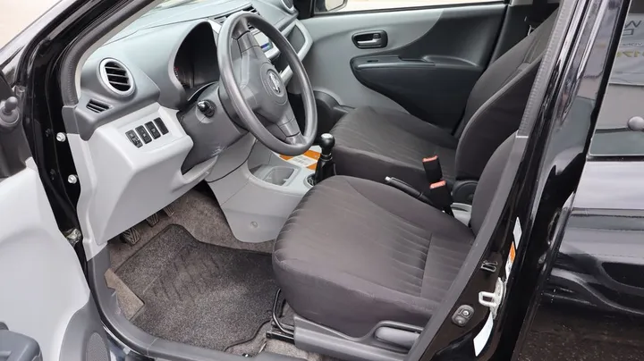 Nissan Pixo