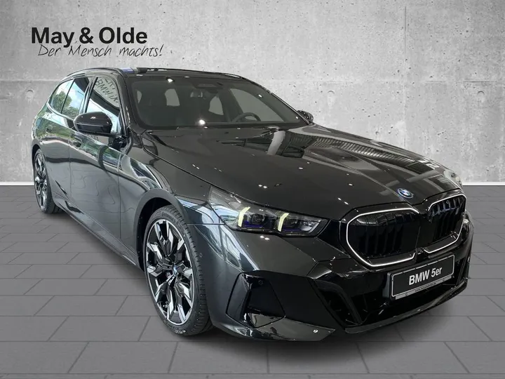 BMW i5