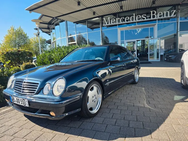 Mercedes-Benz E 55 AMG