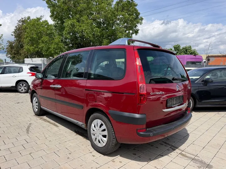 Citroën C8