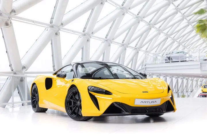 McLaren Artura