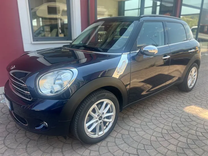 MINI Countryman D (Cooper)