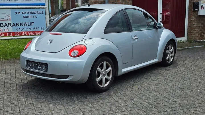 Volkswagen New Beetle