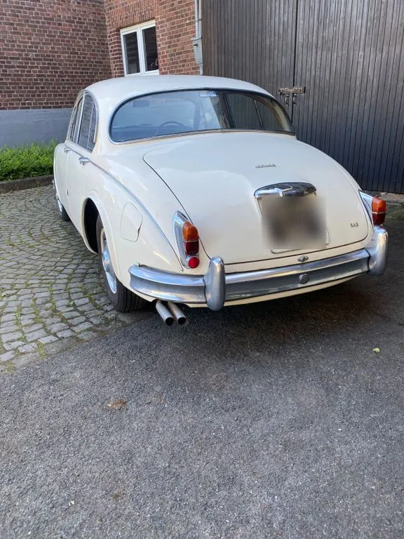 Jaguar MK II