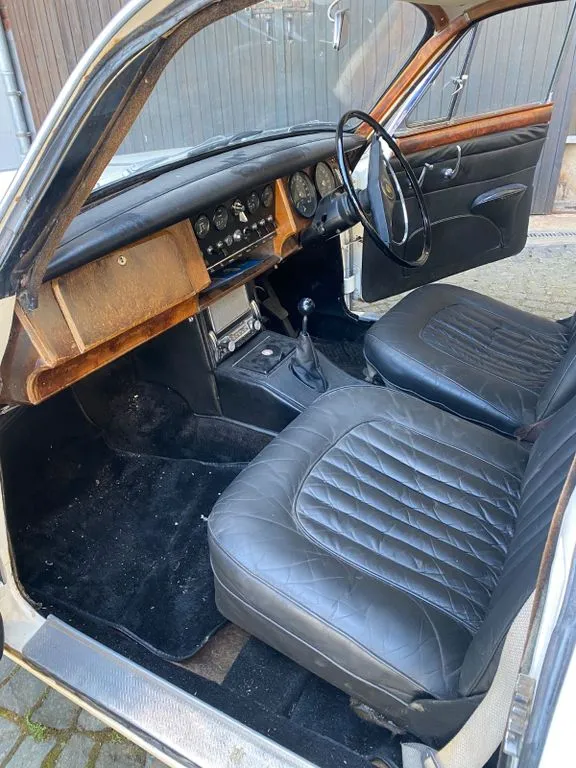 Jaguar MK II