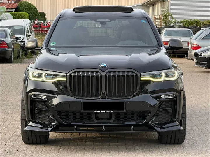 BMW X7 M50