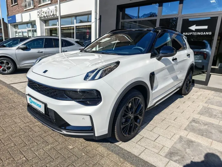 Lynk&Co 01