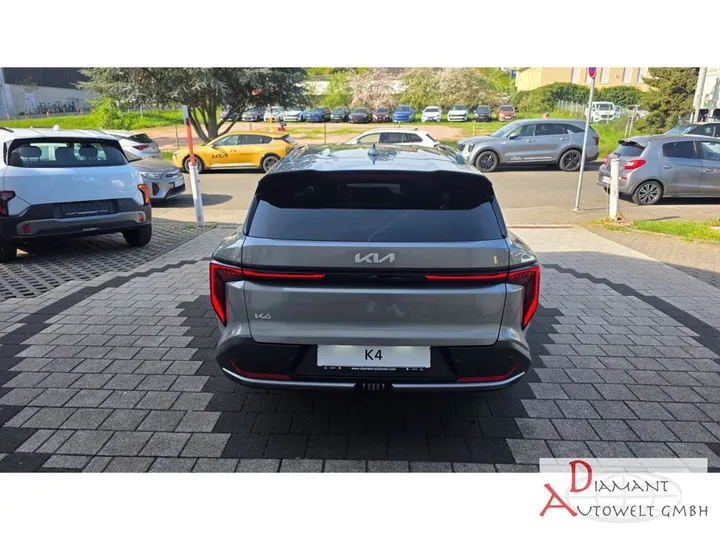 Kia K4