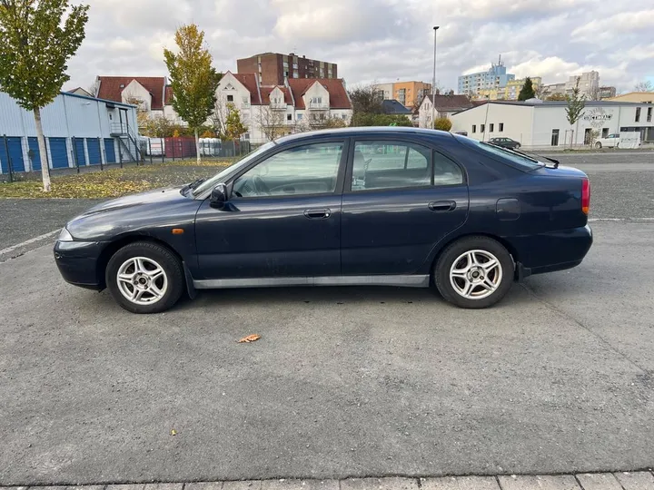 Mitsubishi Carisma