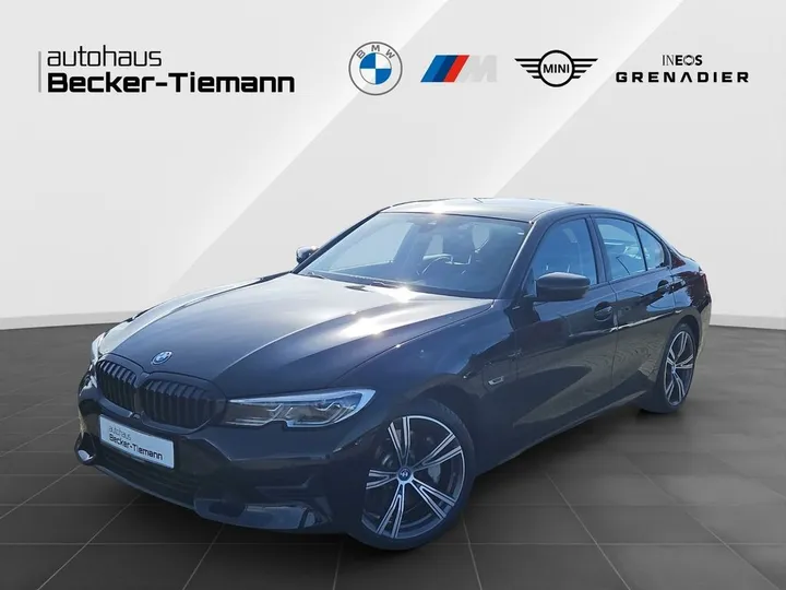 BMW 330
