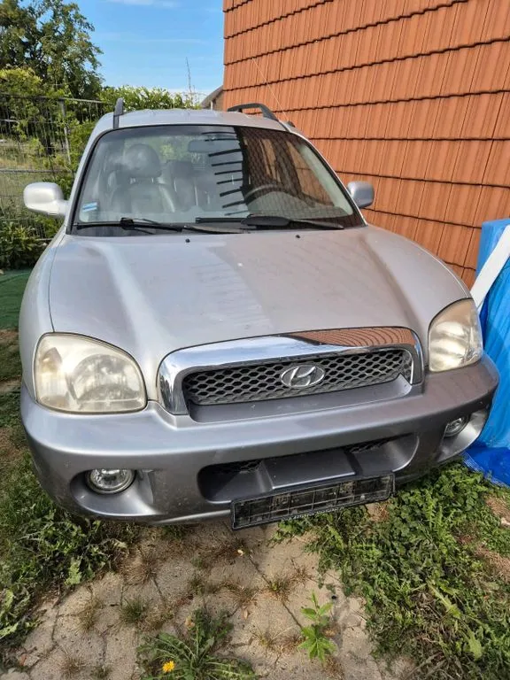 Hyundai SANTA FE