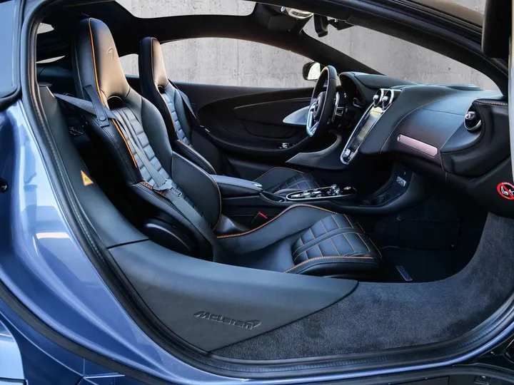 McLaren GTS