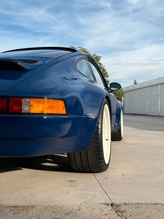 Porsche 964