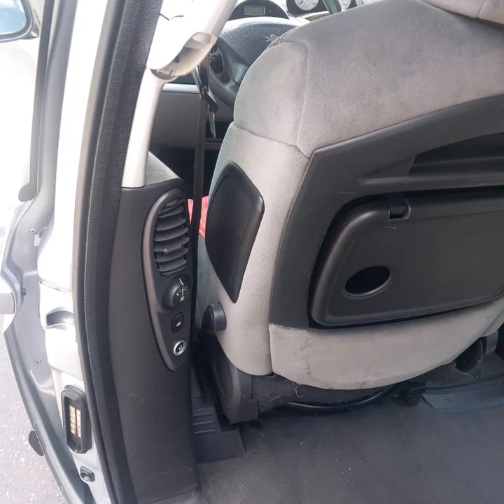 Peugeot 807