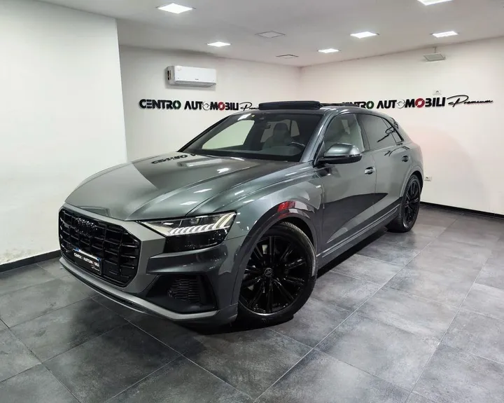 Audi Q8
