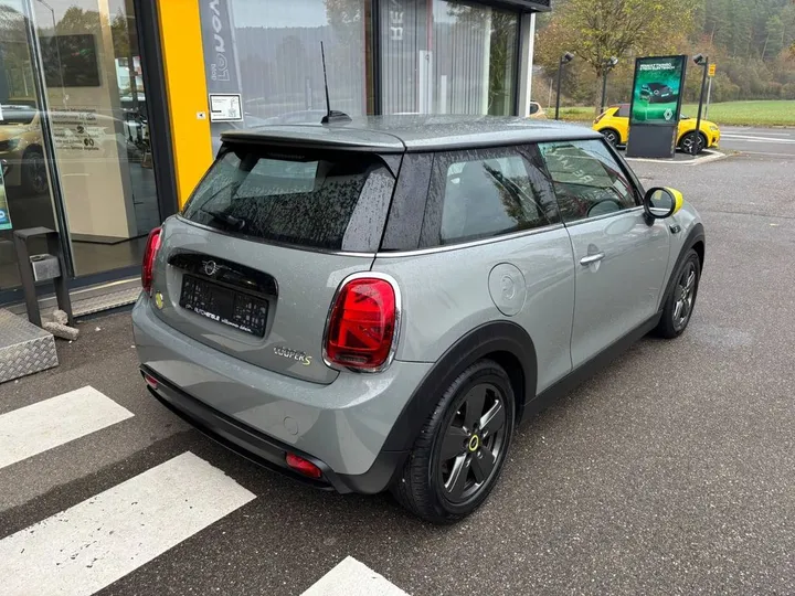 MINI Cooper SD
