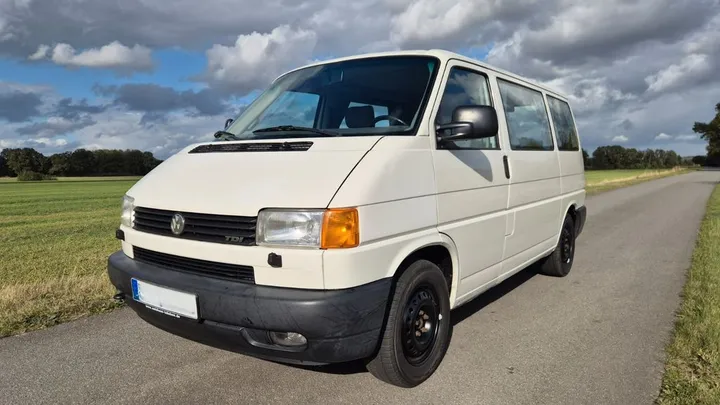 Volkswagen T4 Caravelle