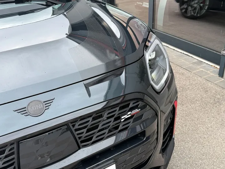 MINI John Cooper Works Countryman