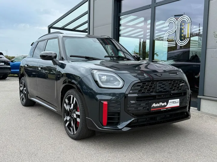 MINI John Cooper Works Countryman