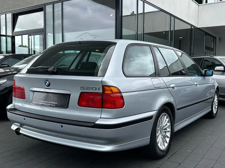 BMW 520