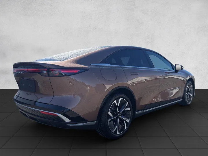 Mazda 6e