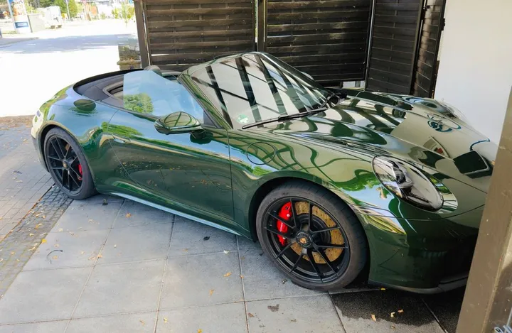 Porsche 992