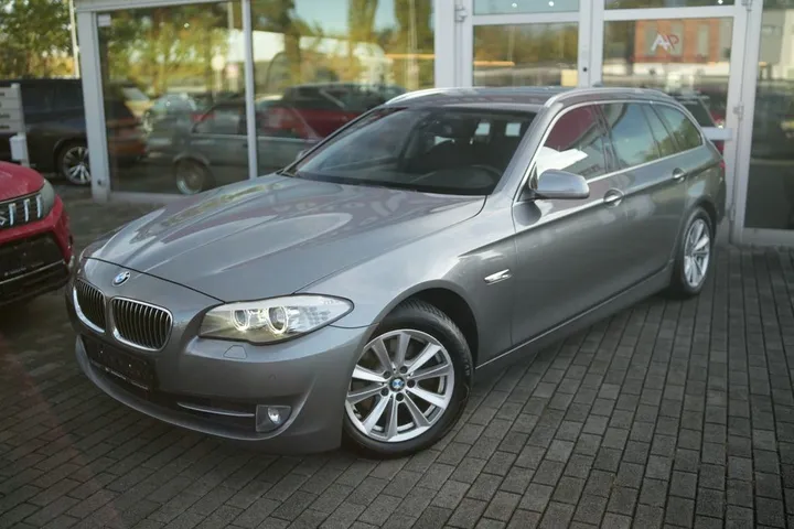BMW 523