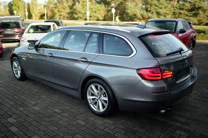 BMW 523