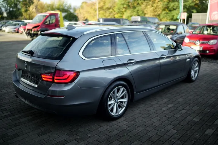BMW 523
