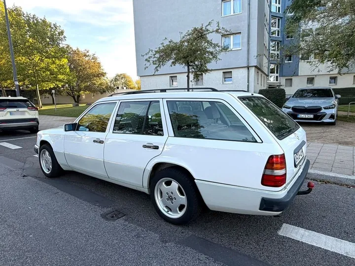 Mercedes-Benz E 250