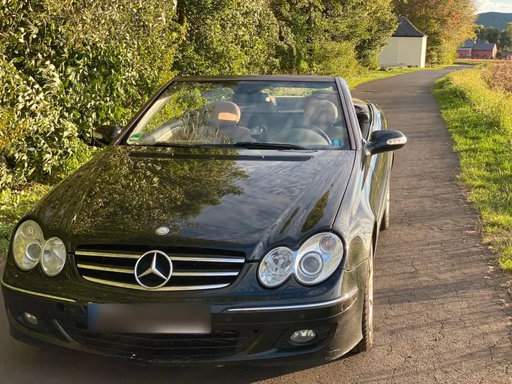 Mercedes-Benz CLK 320