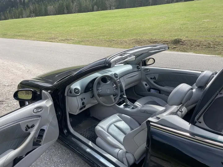 Mercedes-Benz CLK 500