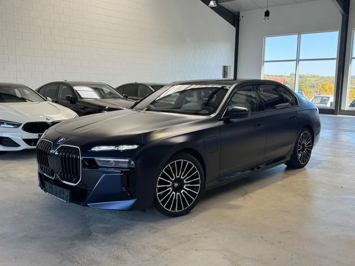 BMW 750