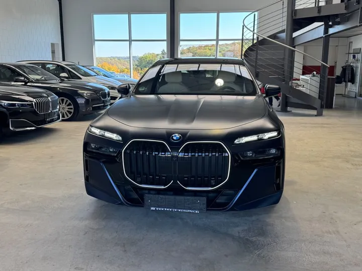 BMW 750