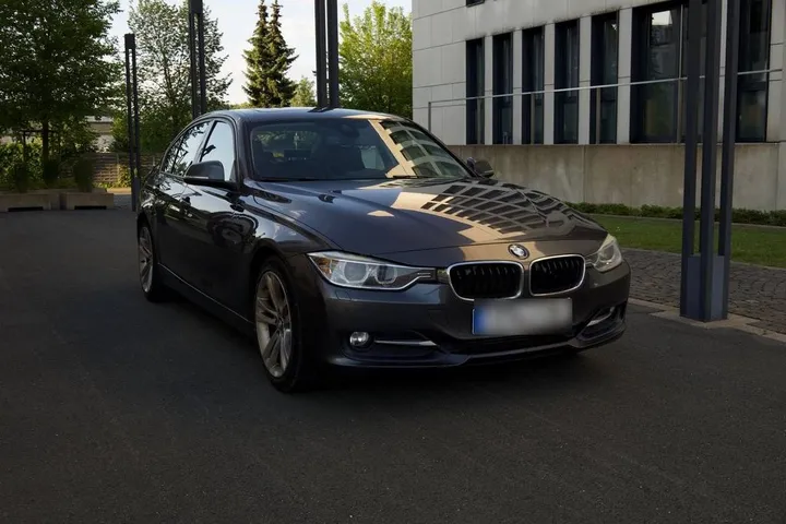 BMW 320