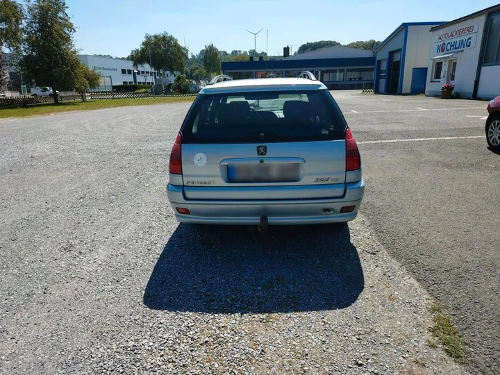 Peugeot 306