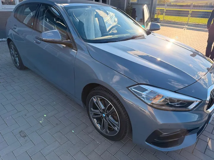 BMW 118