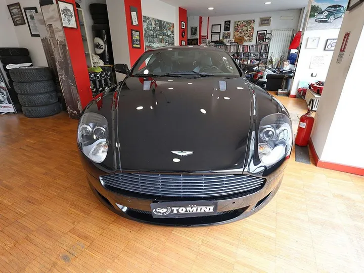 Aston Martin DB