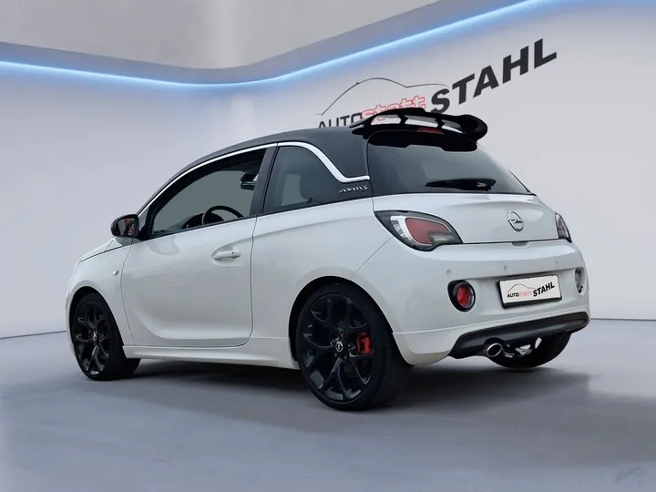 Opel Adam