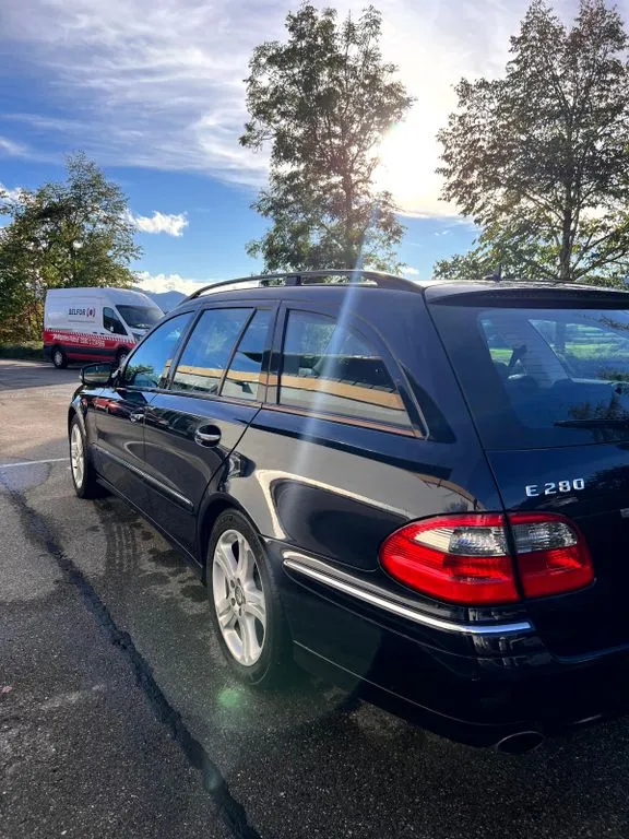 Mercedes-Benz E 280