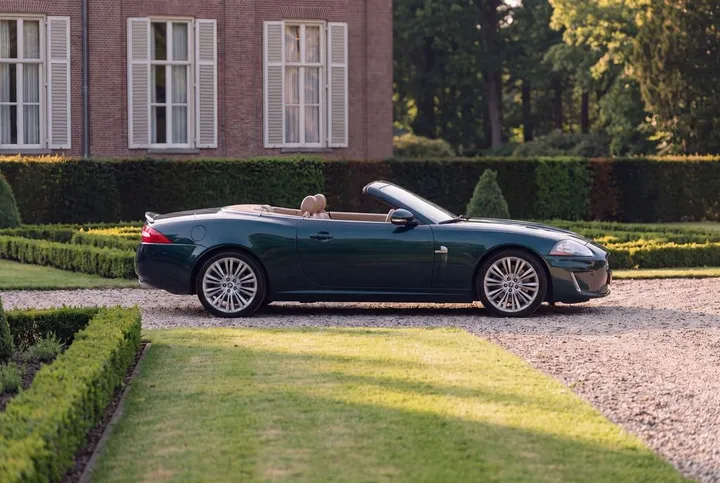 Jaguar XK