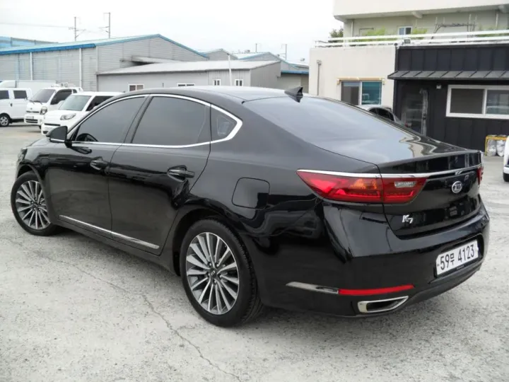 Kia K7