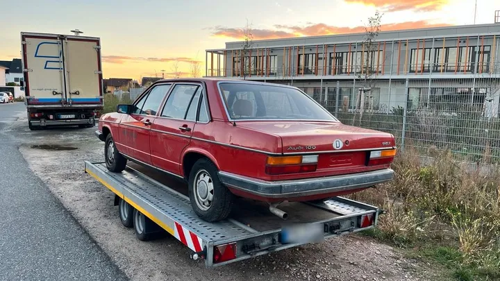 Audi 100