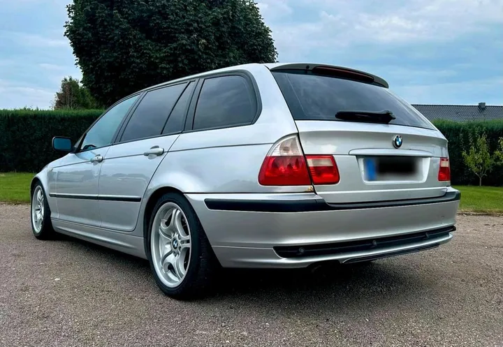 BMW 325