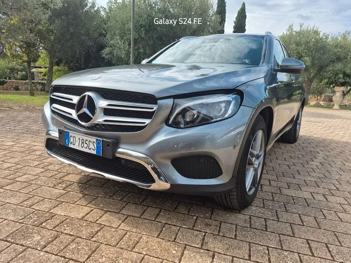Mercedes-Benz GLC 220