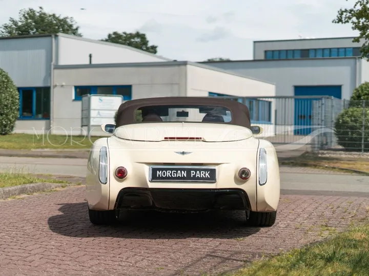 Morgan Aero 8
