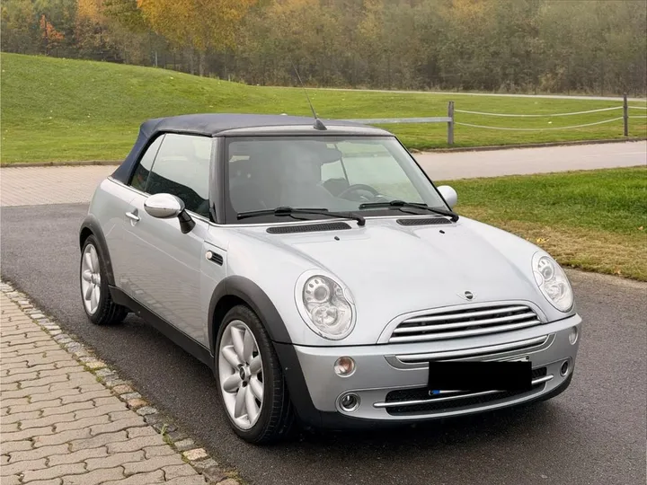 MINI Cooper Cabrio
