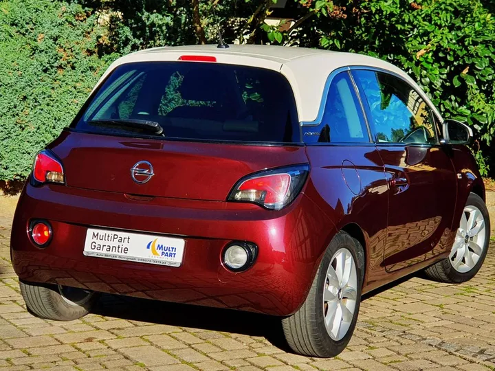 Opel Adam